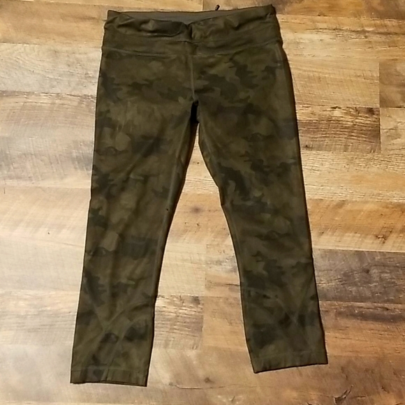 Lululemon capri leggings - Picture 1 of 6